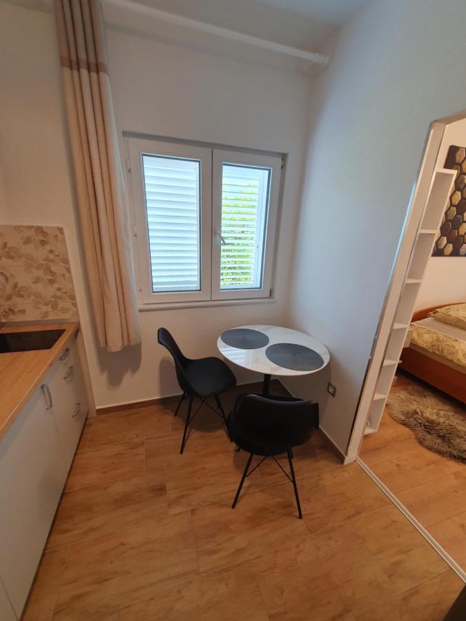 Zita - Heart Of Rovinj, Apartment For 2, Free Parking, 2Min Center, 5Min Beach Walk מראה חיצוני תמונה