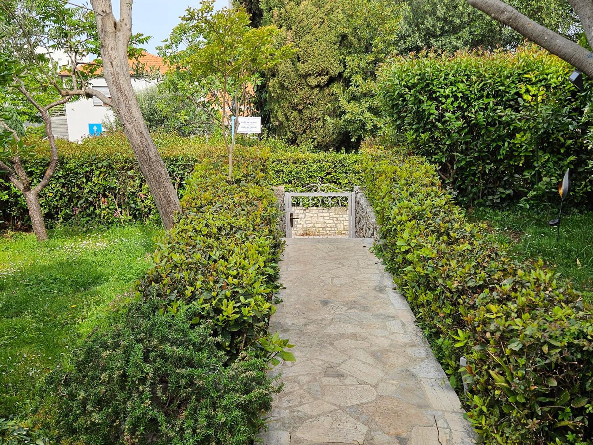 Zita - Heart Of Rovinj, Apartment For 2, Free Parking, 2Min Center, 5Min Beach Walk מראה חיצוני תמונה